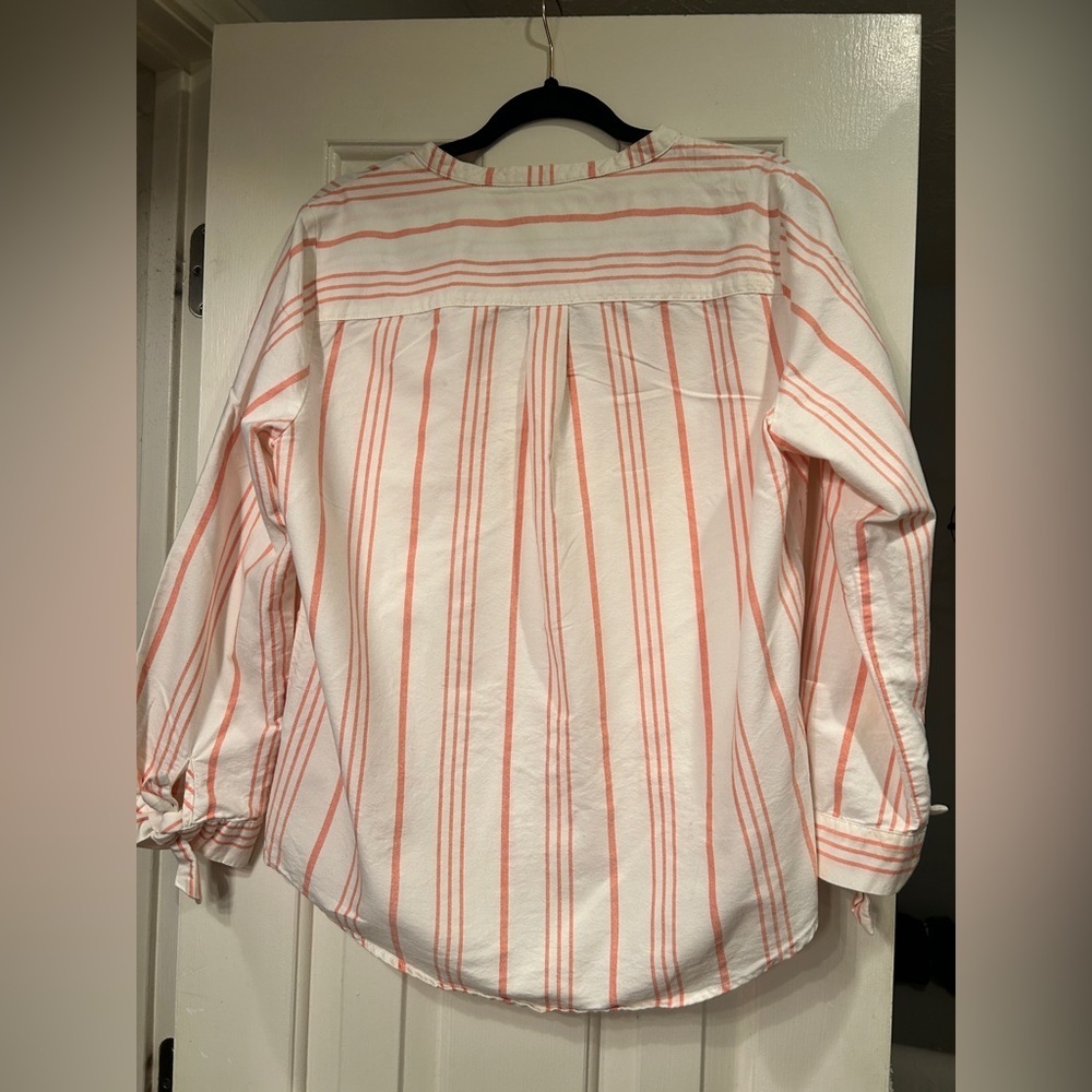 J. Crew Factory Women's Button Down Shirt Medium 100% Cotton with tie Sleeves - Picture 6 of 9